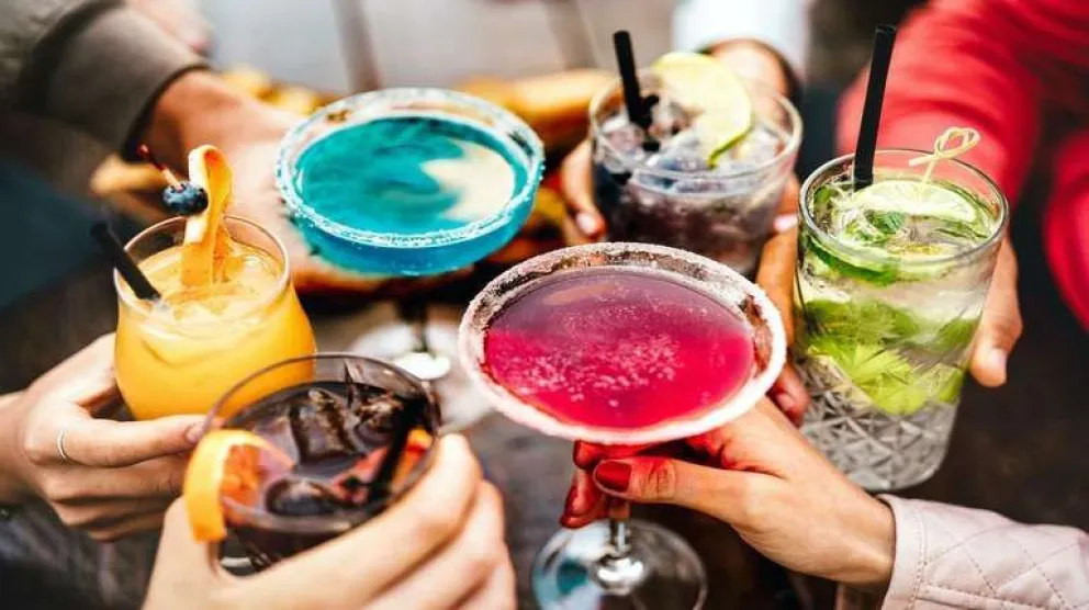 Bélgica combate el alcohol regalando tragos a los jóvenes