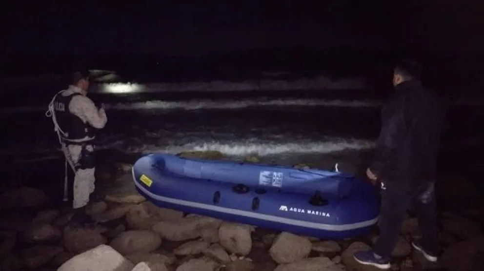 Tragedia en lago Muster: encontraron el cuerpo de la joven y continúa la búsqueda de su hermano de 4 años 