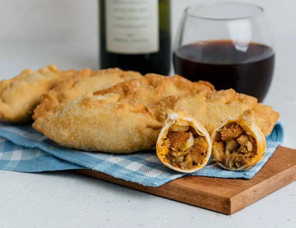 Una alternativa económica y riquísima: empanadas de mondongo