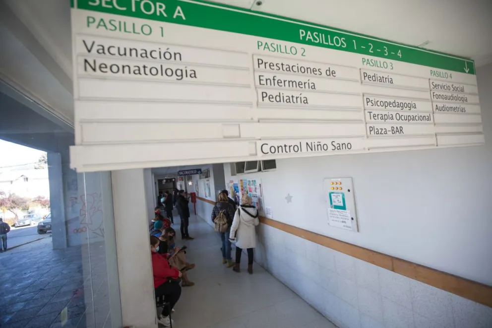 Hay vacunas Moderna y Pfizer en el Hospital 