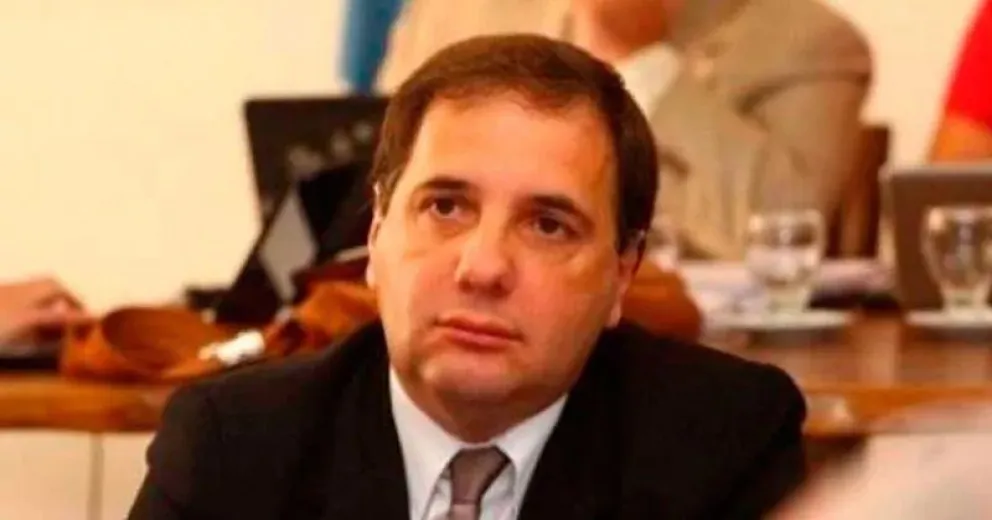 Cascón: “No estamos de acuerdo con que Tortoriello maneje a la UCR y JxC”