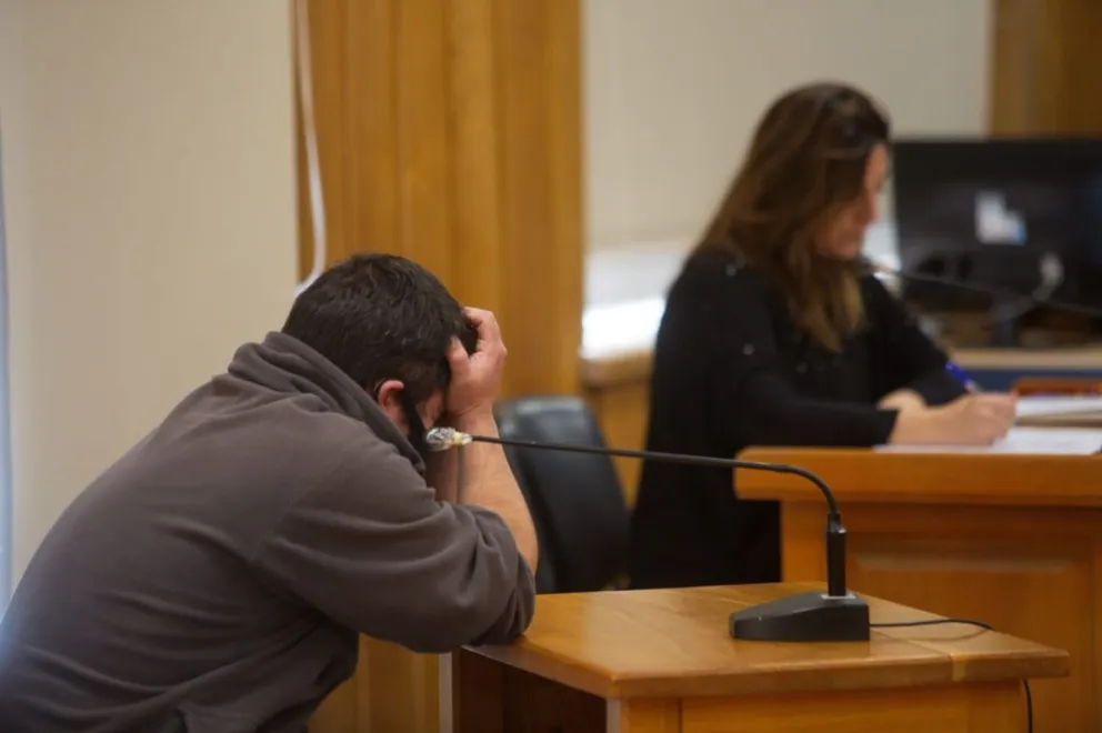 Evitó el juicio por atropellar y matar a un peatón: trabajo comunitario y compensación económica