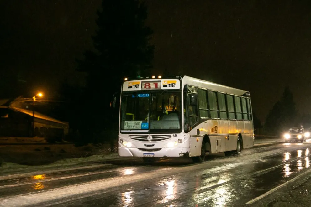 ¿Peligra el transporte?: Chóferes podrían parar por tres días de no firmarse el aumento salarial