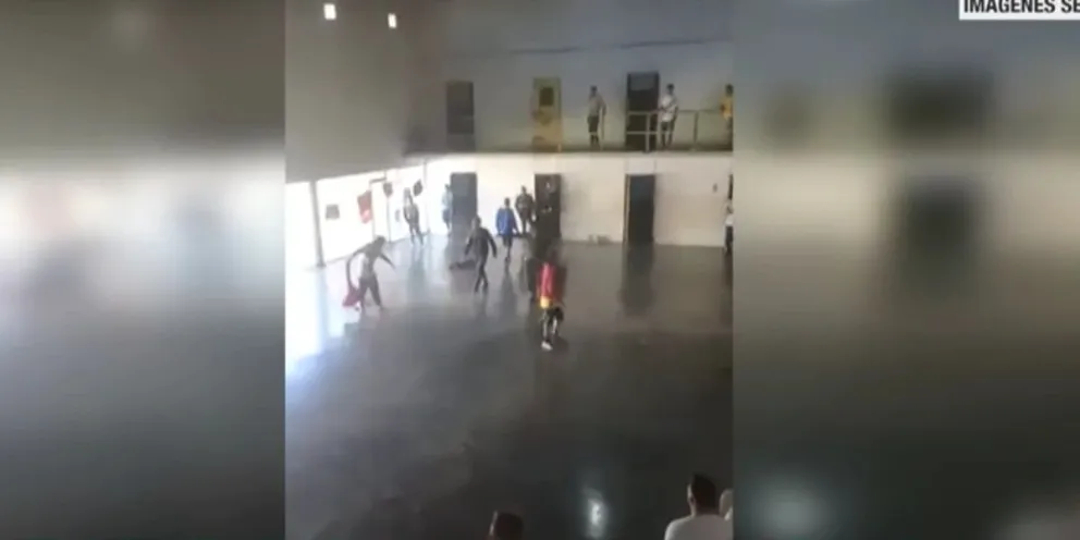 Brutal: un preso mató a un compañero y todo quedó grabado en el celular de otro recluso