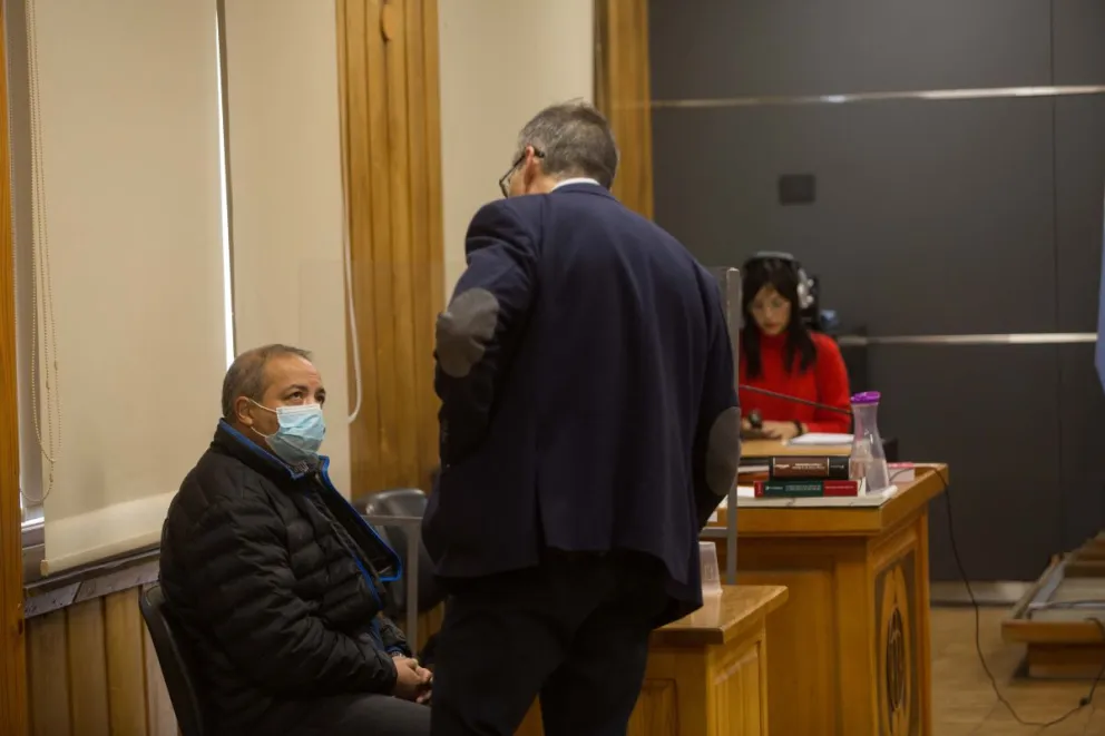  Piden declarar responsable al acusado por defraudación de medio millón de pesos en el Colegio Médico 