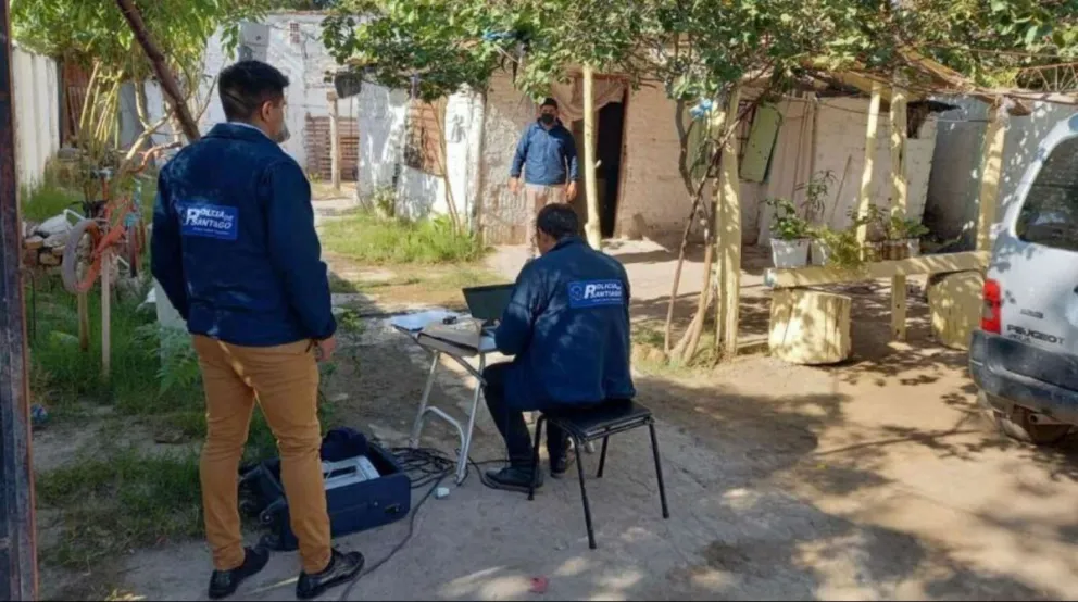 Indignante: mató a su expareja y acostó a su hija a dormir con el cadáver