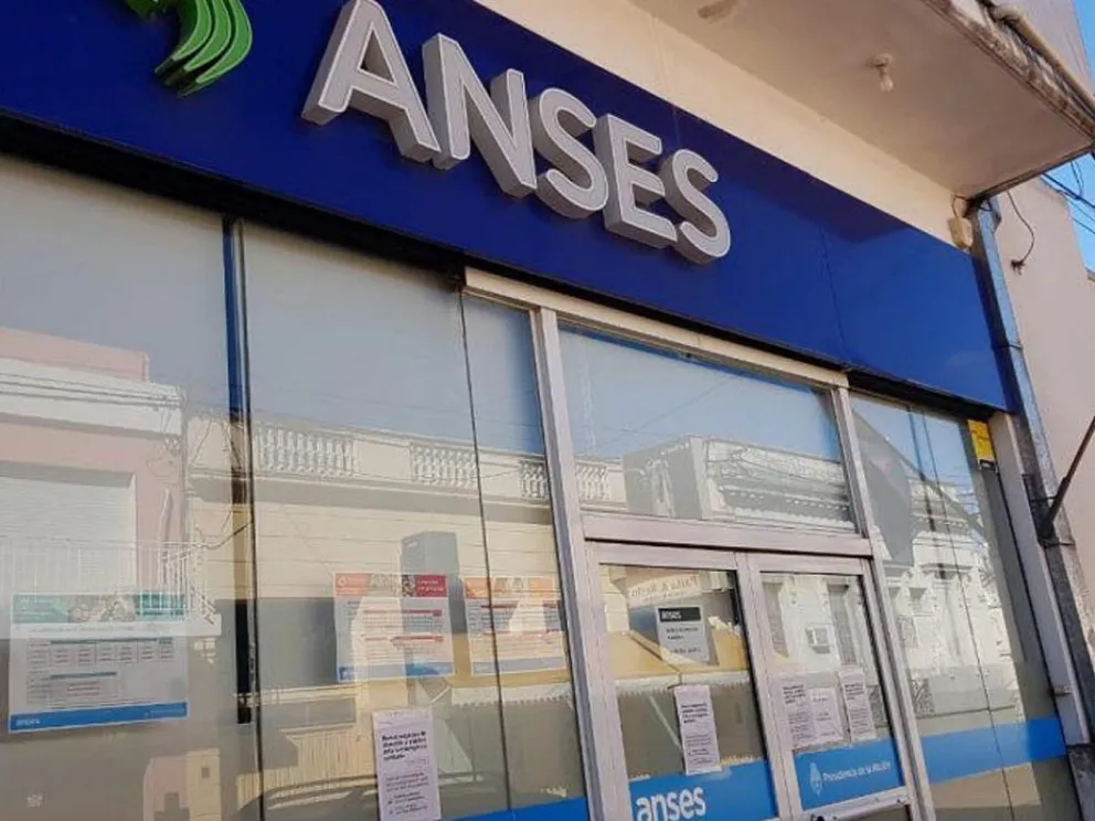 Paro bancario: ANSES adelantó la fecha de pago de bonos y prestaciones  