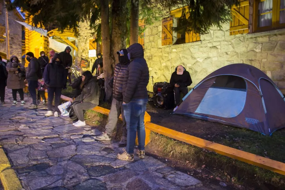 Hace un año y medio la protesta por los salarios policiales se había transformado en un acampe