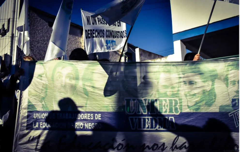 Segundo día de paro: La provincia atravesada por marchas y acampes de distintos gremios