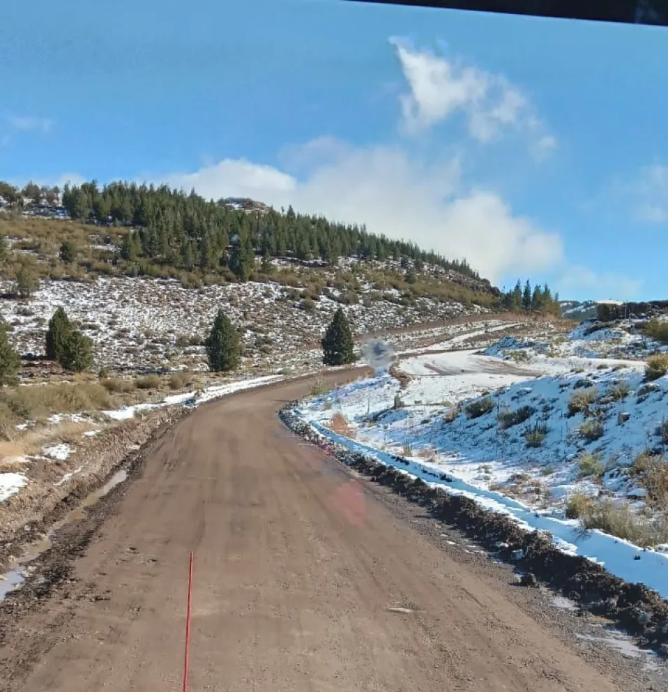Así está entre Dina Huapi y Jacobacci tras la copiosa nevada