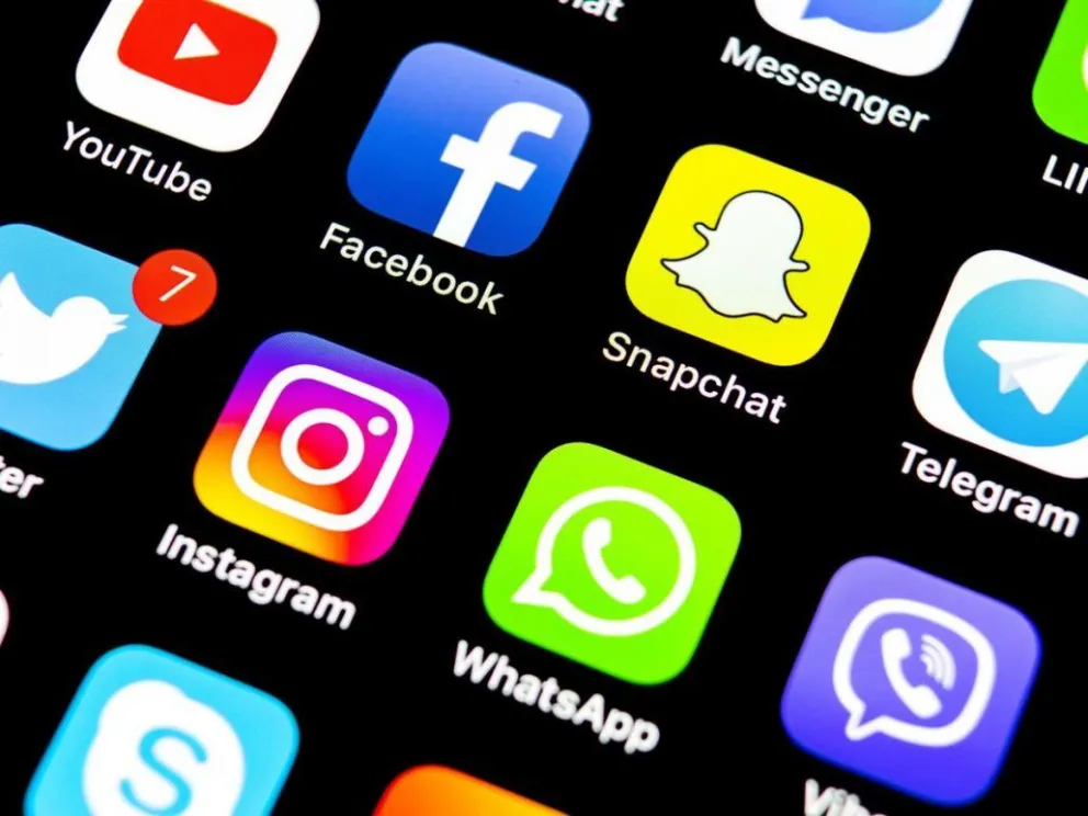 Cómo evitar aparecer “en línea” en WhatsApp, Instagram, Telegram y Messenger