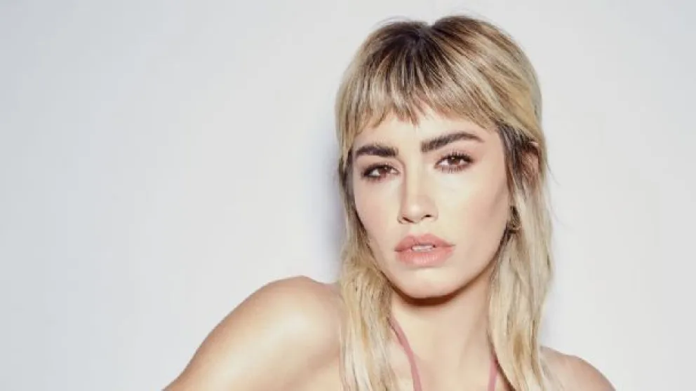Lali Espósito sorprendió en las redes con su radical cambio de look en Madrid