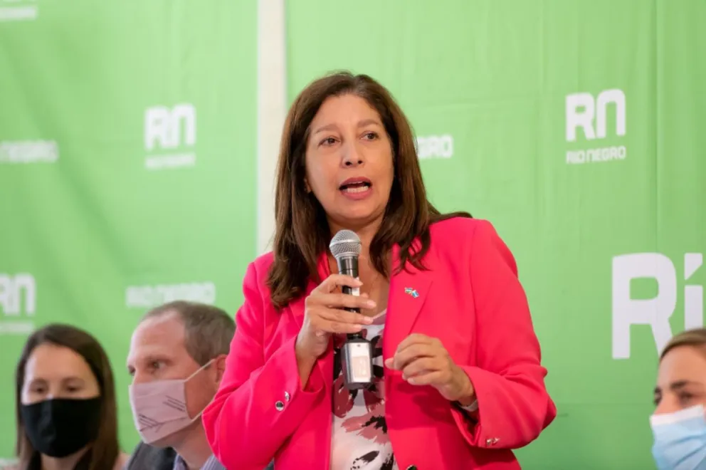 Arabela Carreras: “basta de no ir a trabajar, basta de paros”