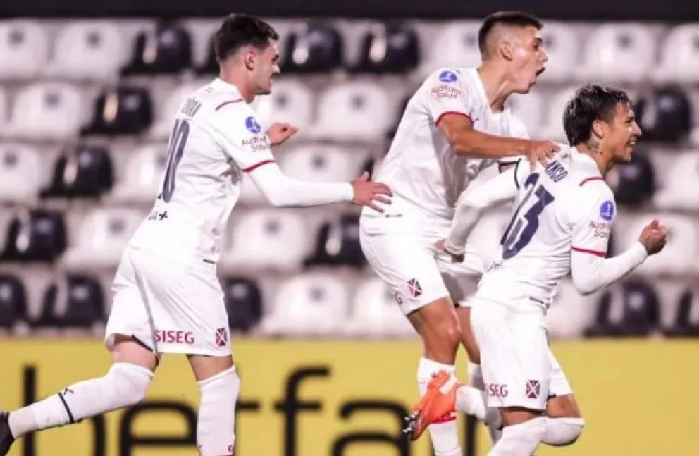 Copa Sudamericana: Independiente goleó 4 a 0 a General Caballero y se ilusiona con los octavos