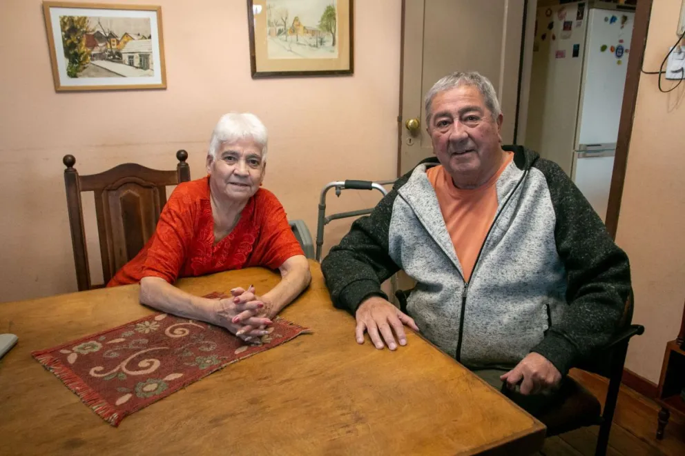 Un matrimonio de antiguos pobladores que hace honor a la distinción