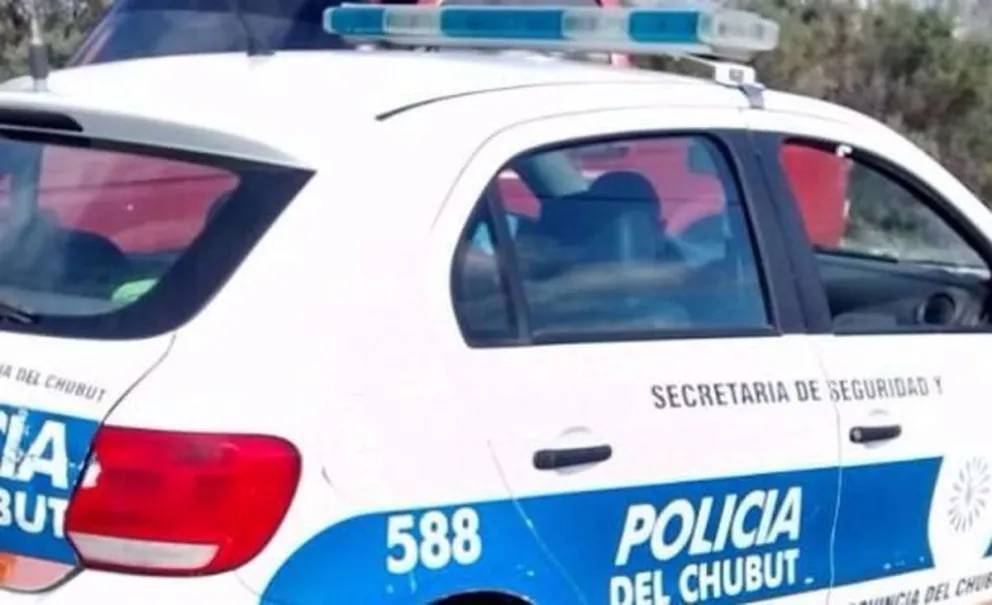 Paró en la ruta para llevar a una familia que hacía dedo y le robaron todo
