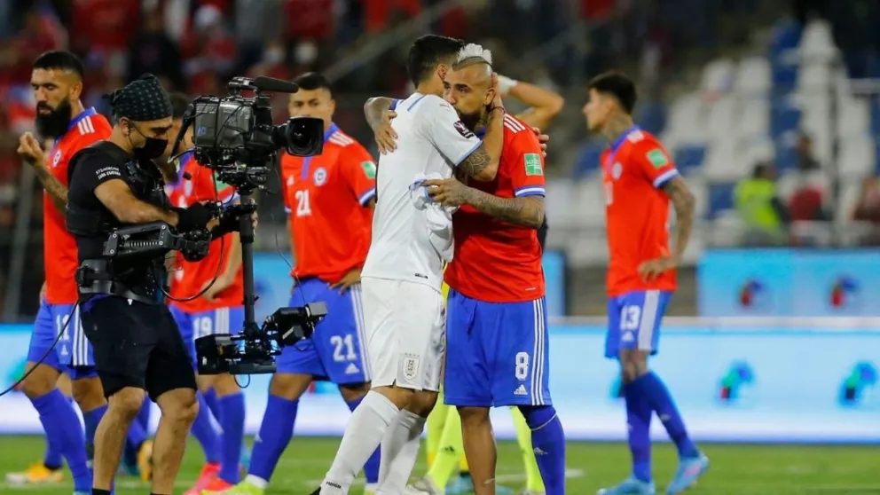 Chile denuncia a Ecuador ante FIFA y presiona para que no vaya al Mundial de Qatar