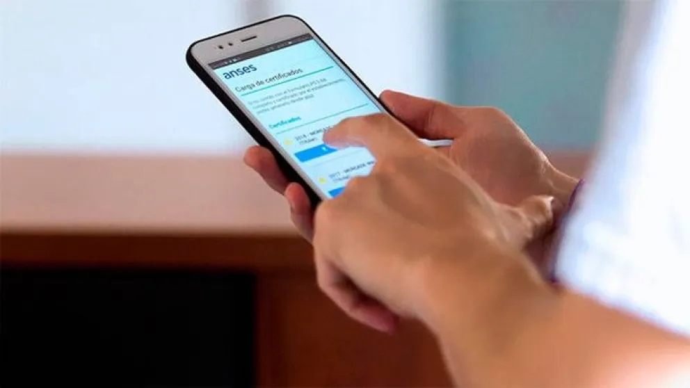 Sala de espera virtual de ANSES: cuánto demora la fila online para cobrar el bono de $18.000