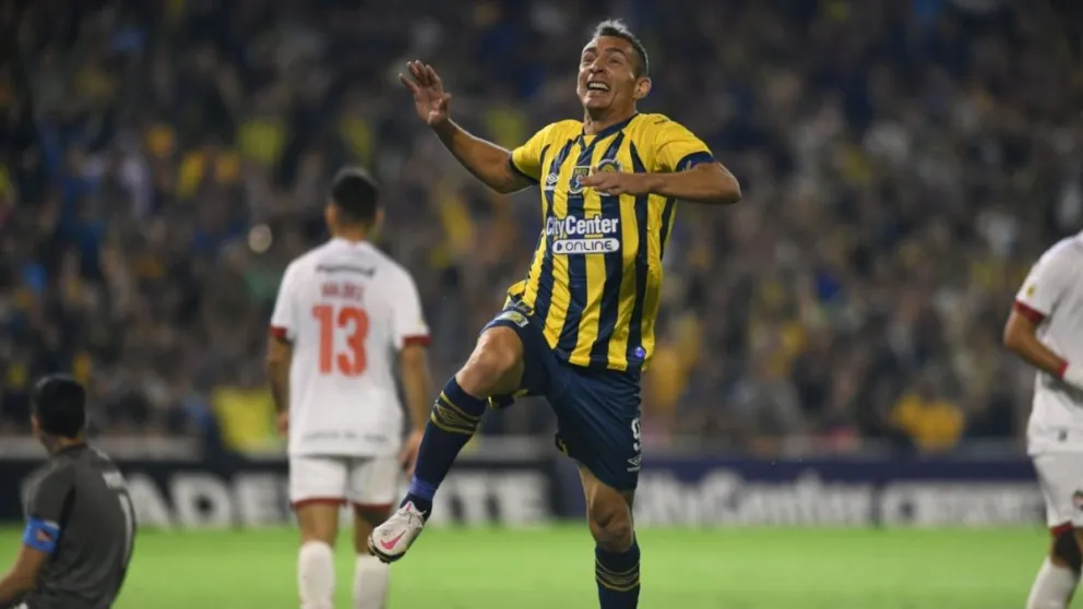 Marco Ruben se retiró en una noche inolvidable: gol, ovación y triunfo de Central