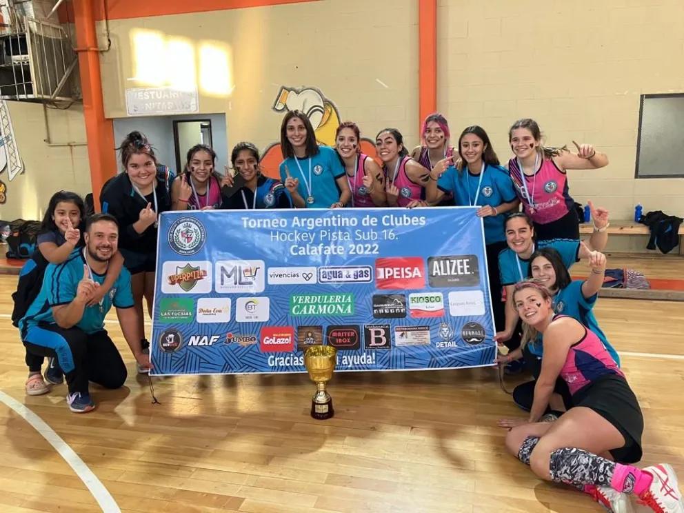¡Campeonas! San Esteban Sub 16 logró el título en Calafate